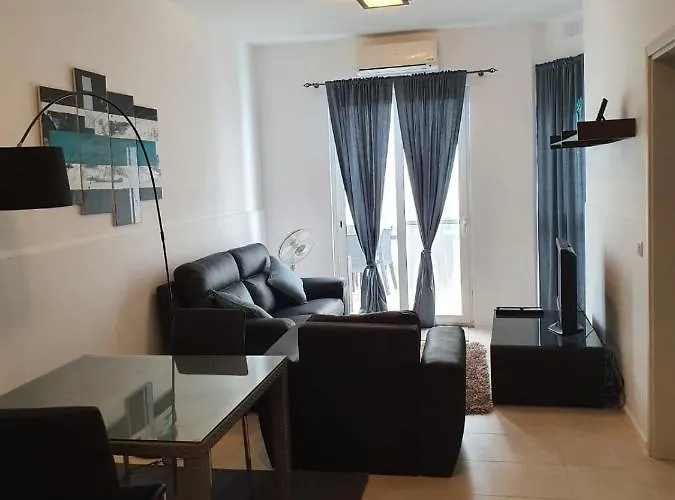 Daire Modern In Swieqi Malta