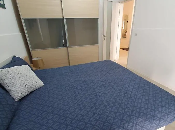 Daire Modern In Swieqi Malta *