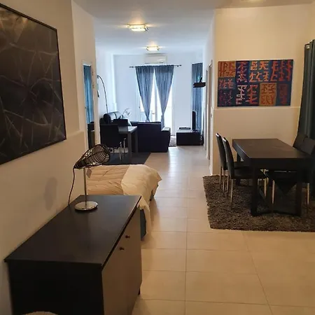 Apartamento Modern In Swieqi Malta *